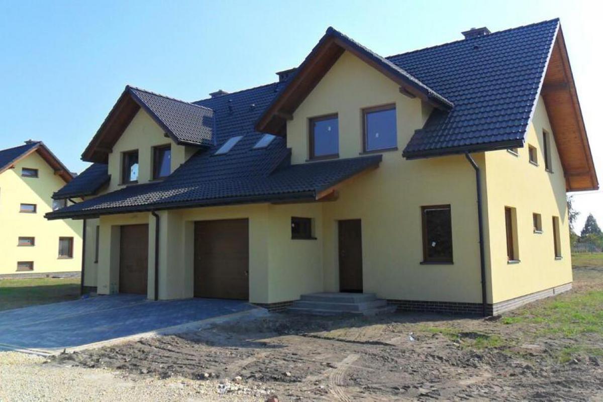 Osiedle domów jednorodzinnych na Żernikach w Gliwicach - Gliwice, ul. Wigilijna, Budamerpol Sp. z o.o. - zdjęcie 1