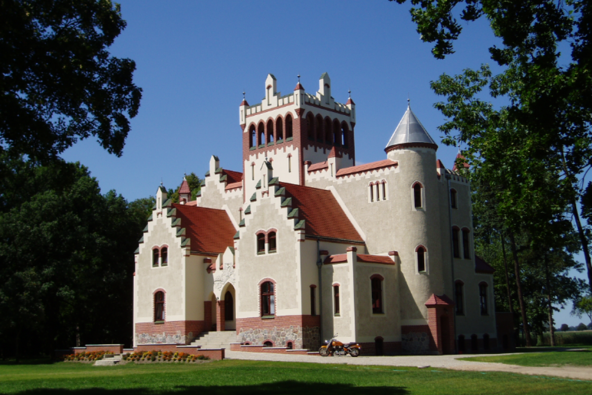 Zamek von Treskov - Strykowo, ul. Park 3, TASPOL DEVELOPMENT - zdjęcie 2